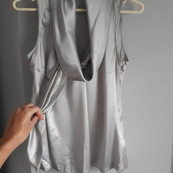 Ted Baker 100% Silk Silver Sleeveless Top - Picture 2 of 9